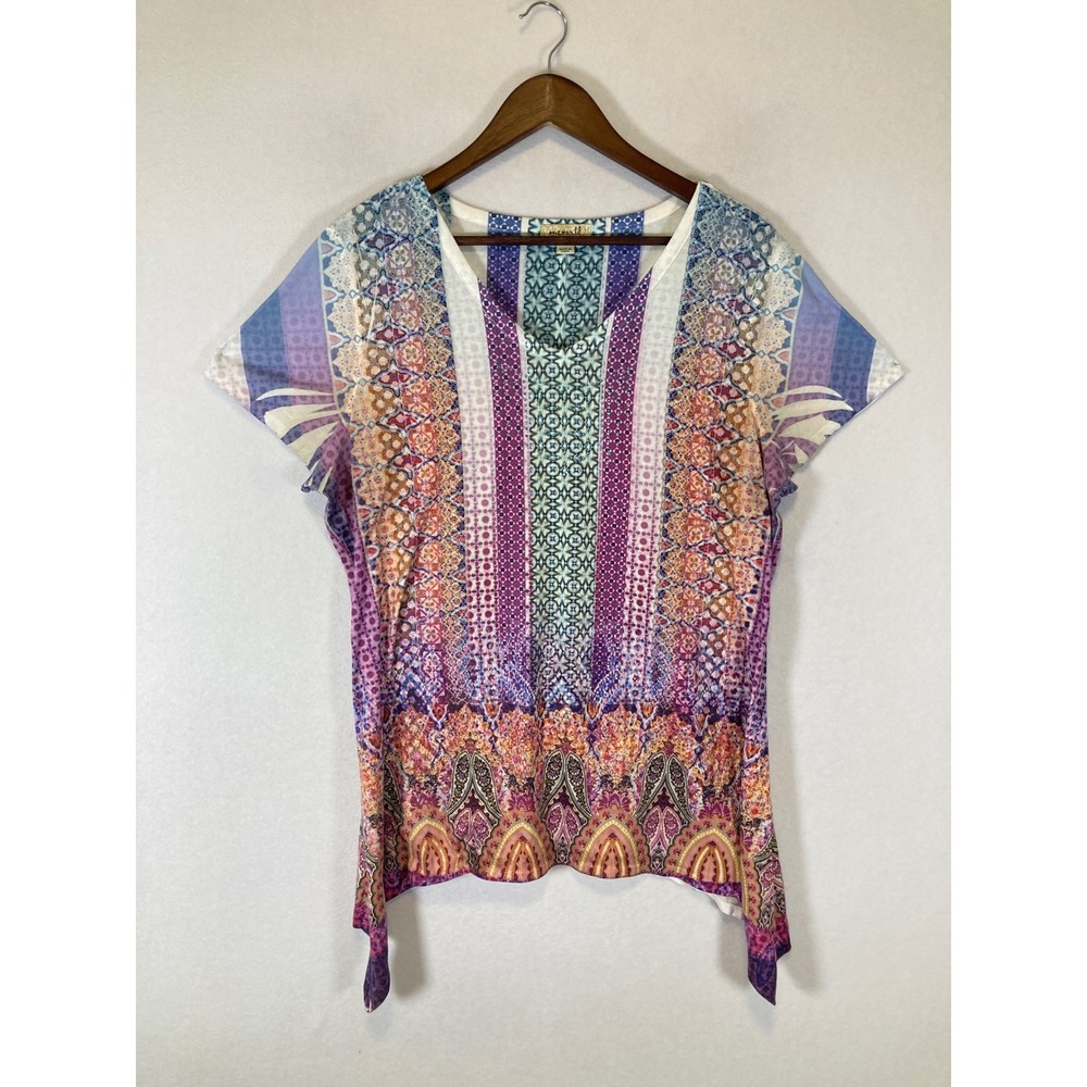 Boho One World Women LG Multicolor Paisley Mixed Print Sharkbite Hem V-Neck Top